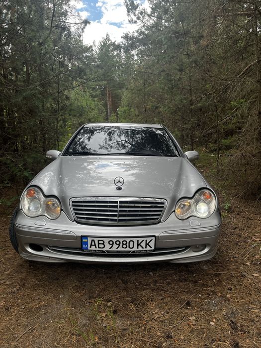 Мерседес 2,2дизель w203