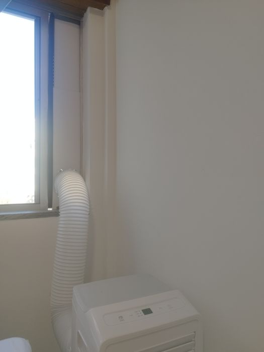 Ar condicionado portáti Kunft 8000 BTU com 1 mês de uso