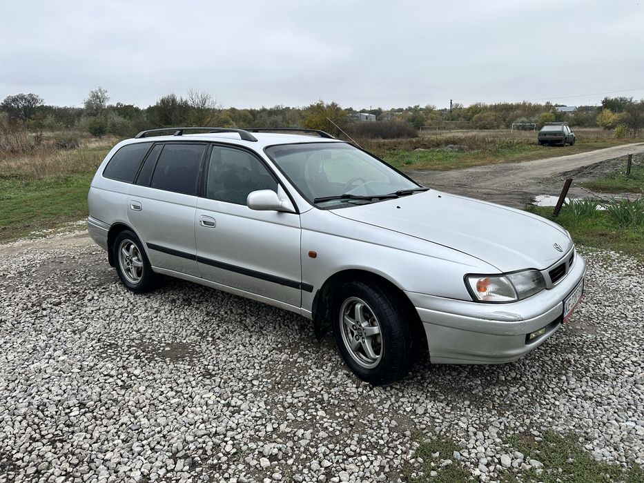Toyota carina e 1.8