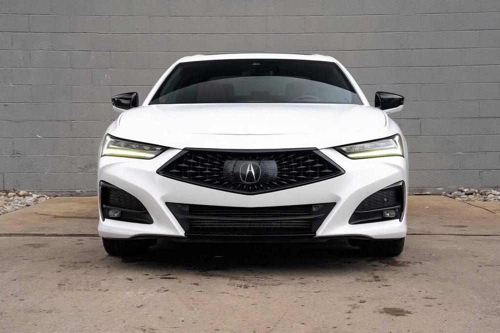 Acura TLX      2023