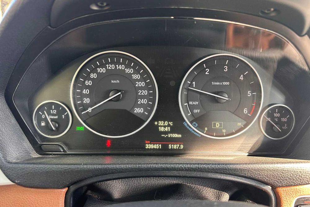 BMW 320d Touring EfficientDynamics Luxury Line