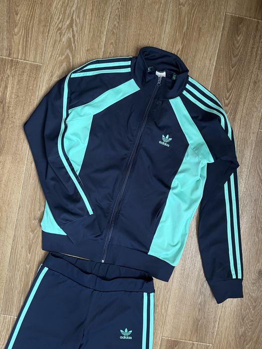 Спортивний костюм