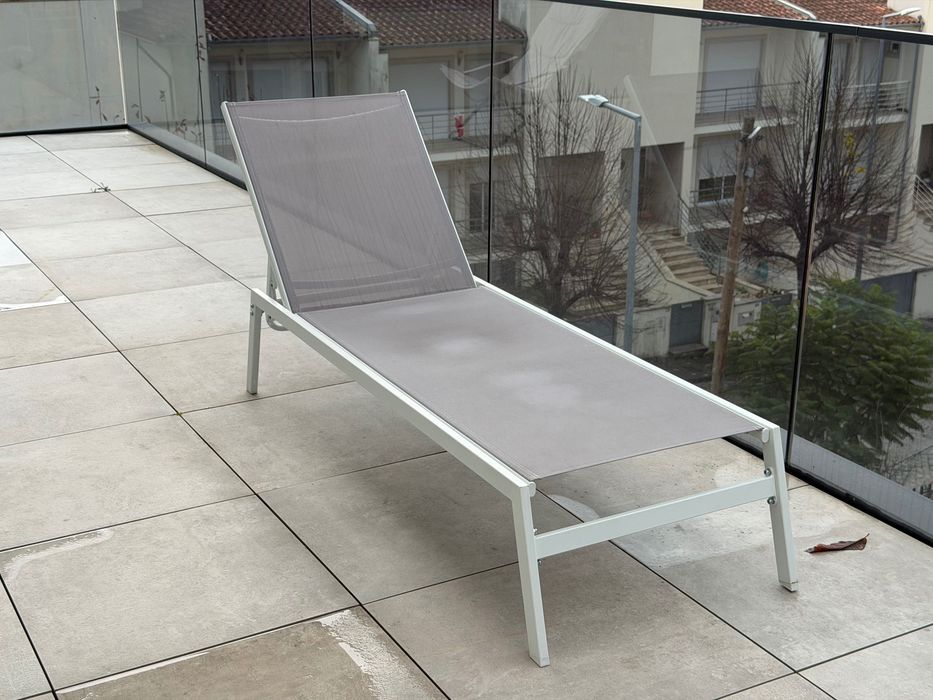 Espreguiçadeira para jardim