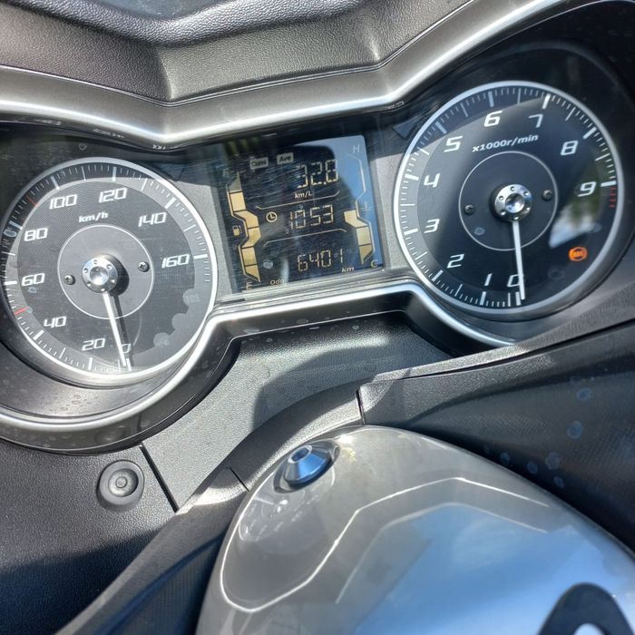 Yamaha XMAX 300 Tech MAX – 2022 – 6300 km – I właściciel