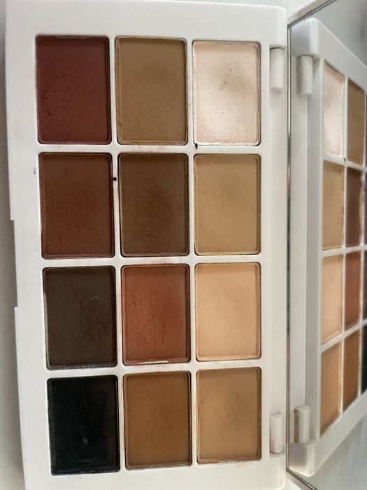 Makeup By Mario paletta