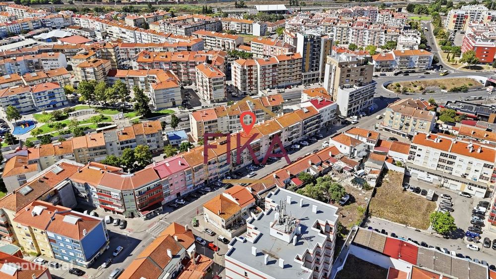 T3 no centro da Cruz de Pau com 2 marquises