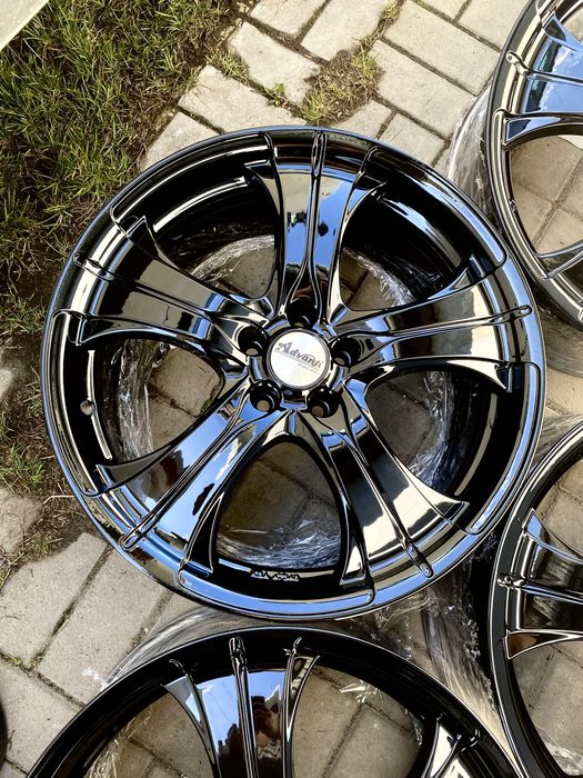 Диски ОРИГІНАЛ Advanti R20 5*114.3 ширина 9J виліт ET35