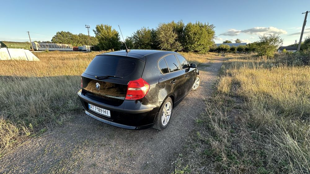 Продам BMW 1 Series 2009