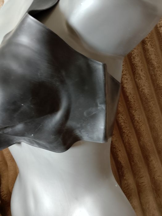 Latexowy biustonosz damski