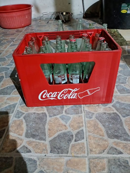 Caixa coca cola completa