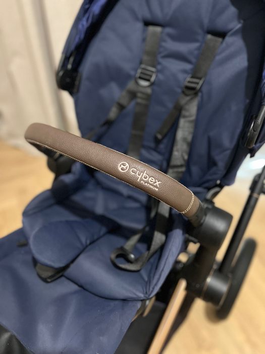 Cybex Priam 2.0 Deep Black, spacerowka granatowa,stelaz Rose Gold