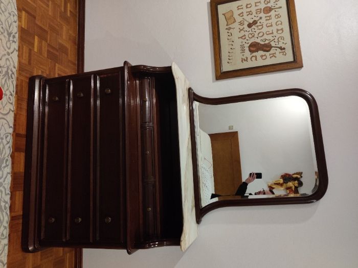 Comoda de quarto, armário em madeira