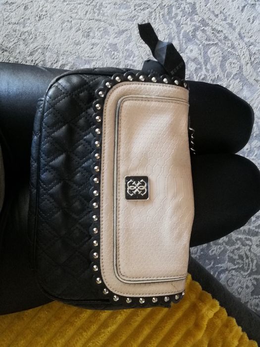 Torebka na ramię Guess