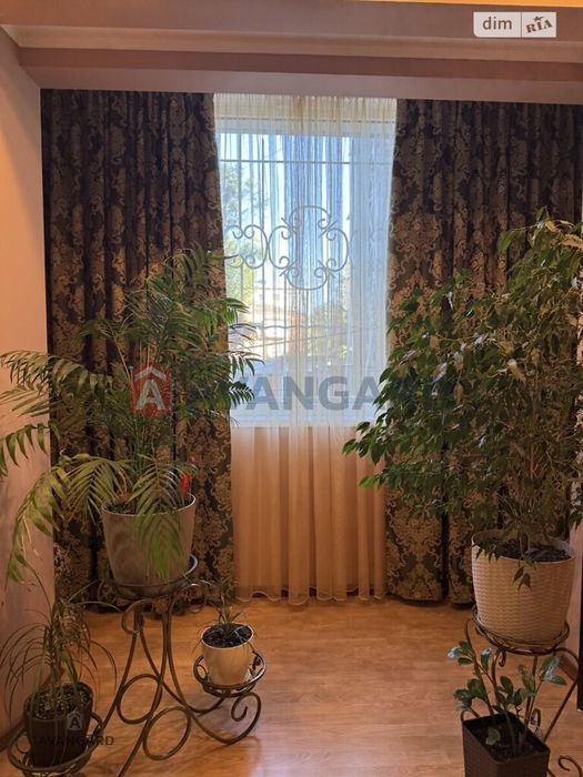 Трьохкімнатна квартира в самому центрі міста