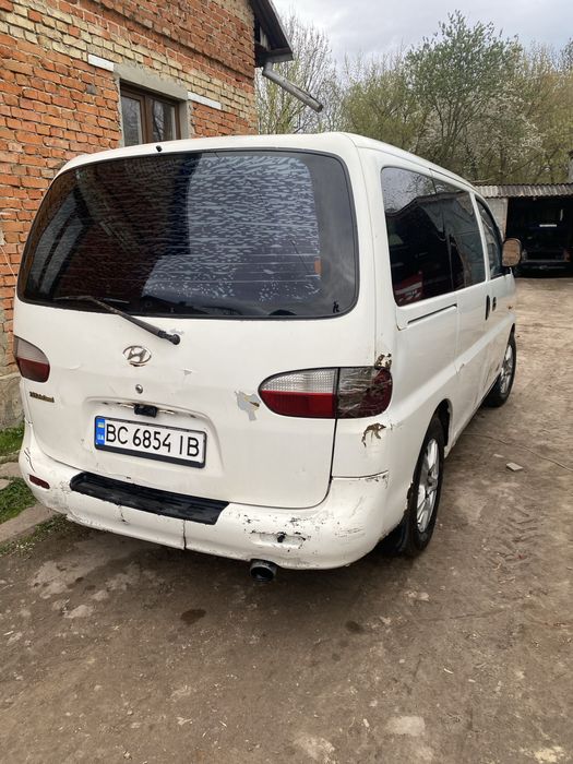 Продам авто hyundai h-1