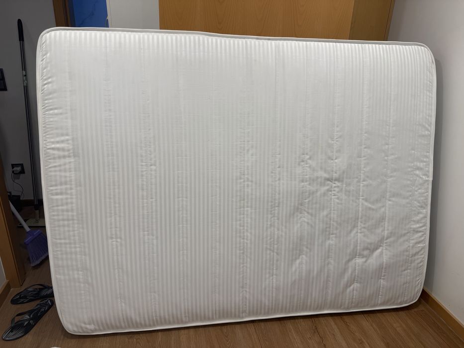 Colchão casal Ikea novo