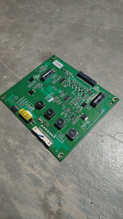 Placa LED Driver TV Toshiba / LG — Ref: 6917L-0061A / PCLF-D002 A