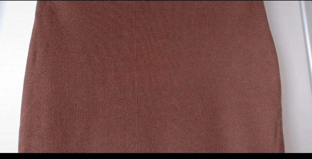 Brązowa prążkowana spódnica rozm S