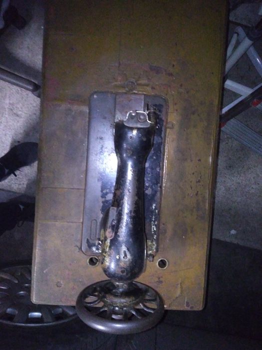 Швейна машинка singer