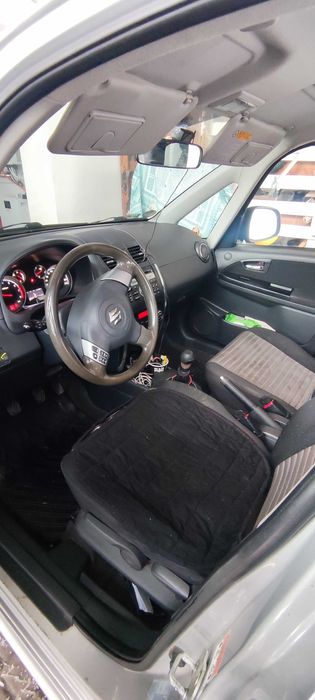 Автомобіль Suzuki sx4