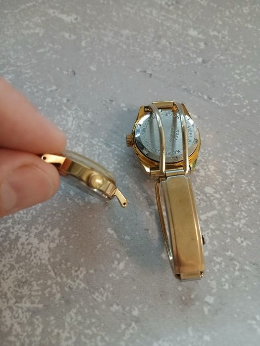 Продам Часы позолоченные