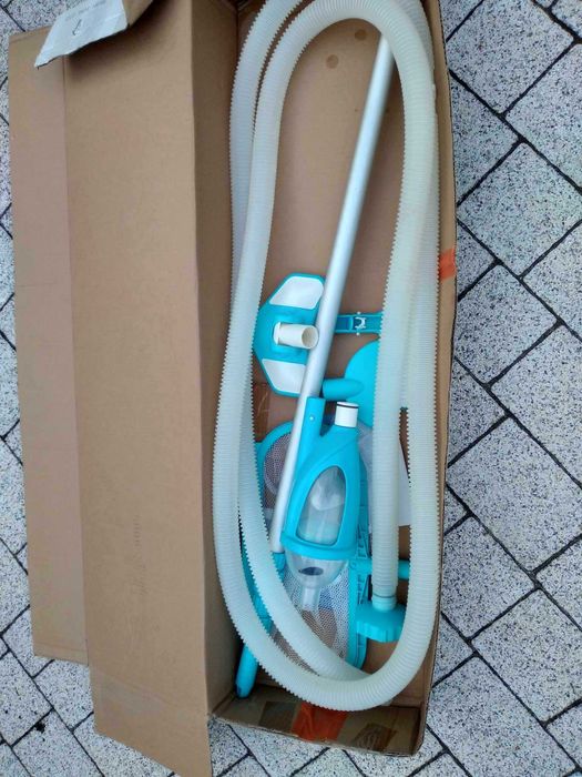 Basen stelażowy INTEX + dodatki