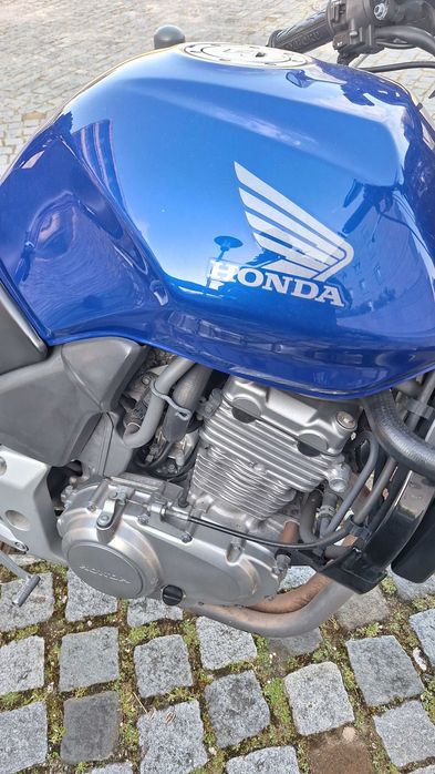 Grande máquina Honda CB500F