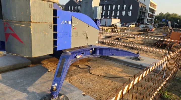 Wynajmę żuraw dźwig budowlany