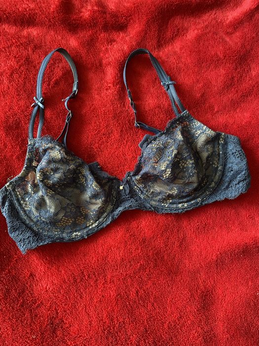 Бюстгальтер без поролону