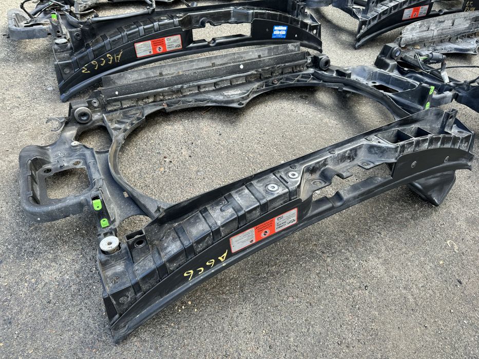 Установочна панель Audi a6 c6 телевізор ауді а6 с6 касета телевизор