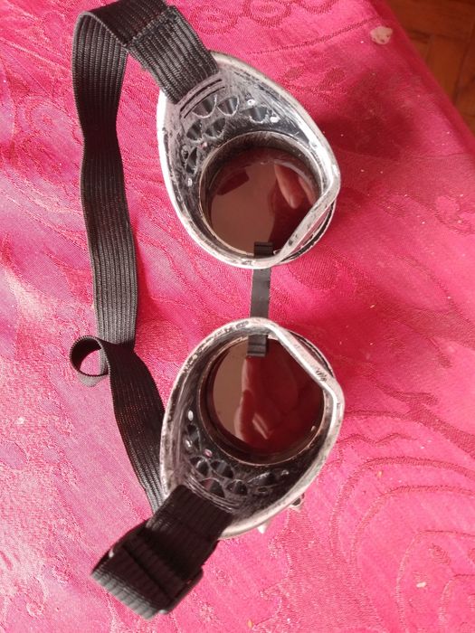 Óculos de Mergulho para Tanque, Piscina e Óculos Fantasia Desde 2E.