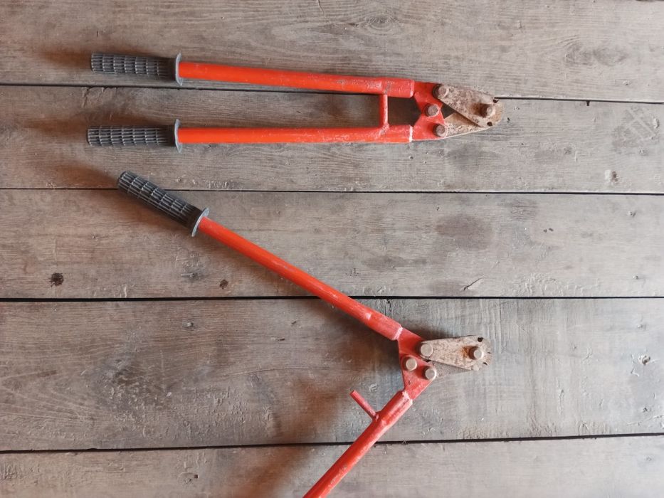 Продам професійні кусачки.