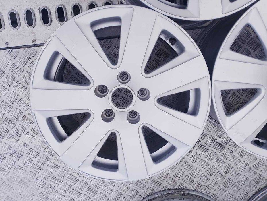 Felgi Aluminiowe Audi 16x5x112x7,5Jx16H2 OE 4.F.0.6.0.1.0.2.5.AJ ET45
