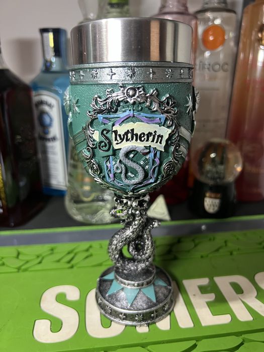 Cálice colecionável da Slytherin de Harry Potter