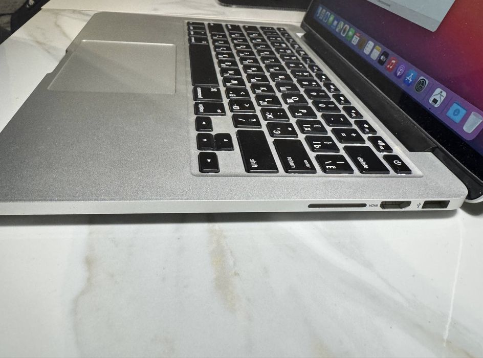 MacBook pro 13 mid 2014 8/512