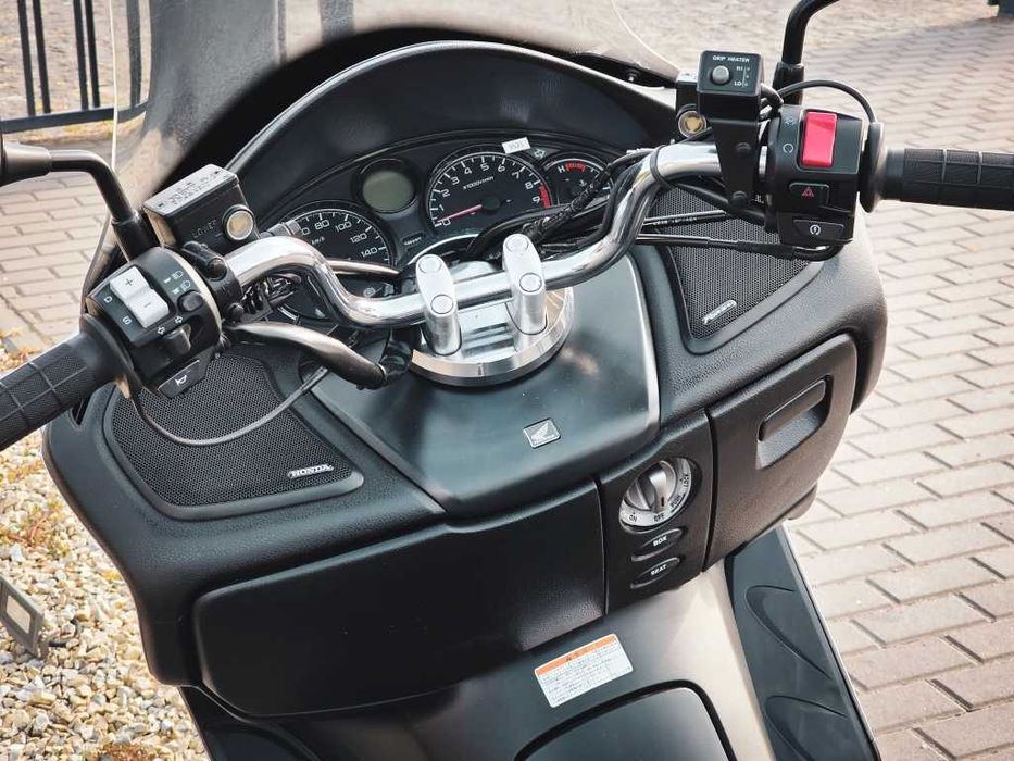 Японський Максі-скутер Honda Forza 250 Z MF08 в Арт мото Житомир