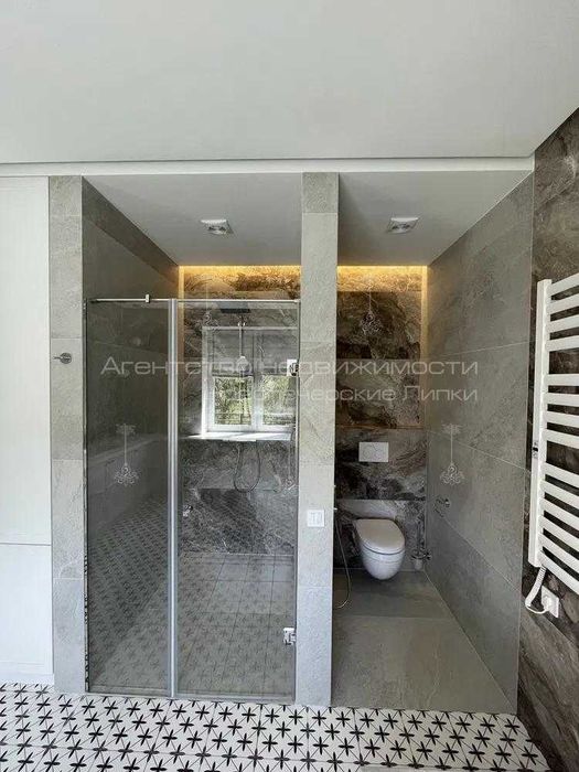 Продаж триповерхового таунхауса 290м2 в Козині КМ Montana Village