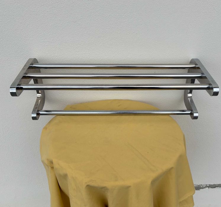 Suporte de toalhas com 4 varões - Qtd. 4 Und.