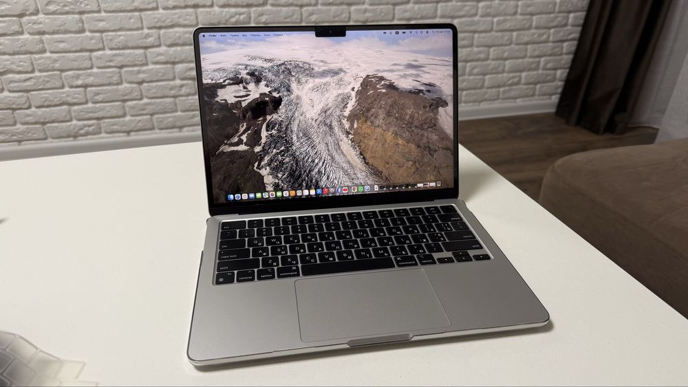 Macbook Air M2 silver