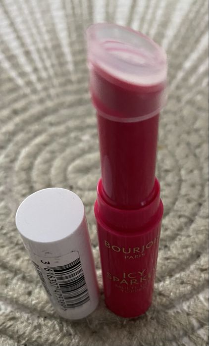 BOURJOIS Icy Sparkly Topper do makijażu twarzy i ciała nr 01 Snow Light
