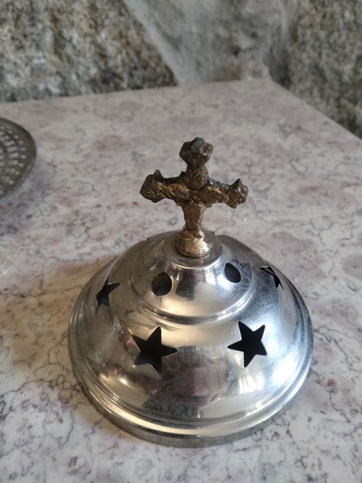 Porta velas antigo de metal