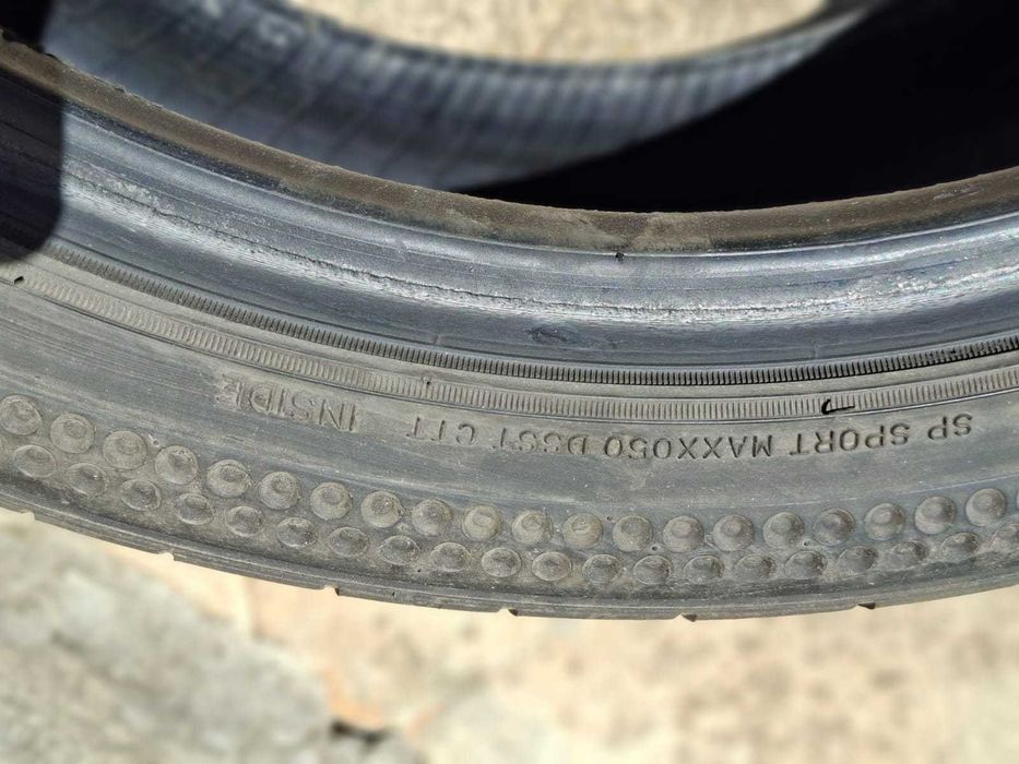 Продам шини для авто Dunlop 245/40 R 19 runflat