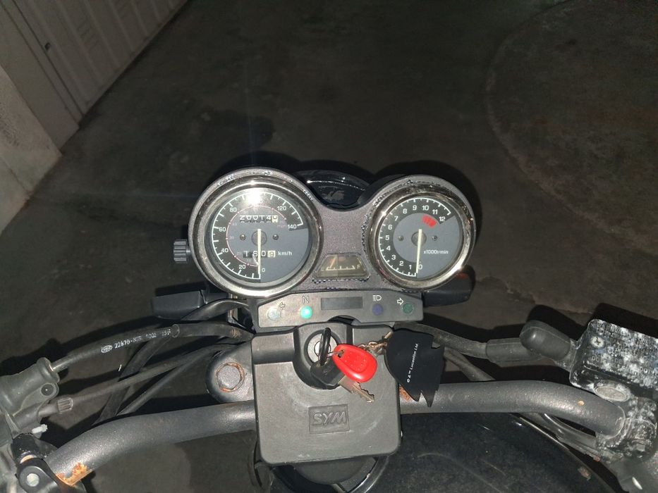Mota Sym XS125 preta