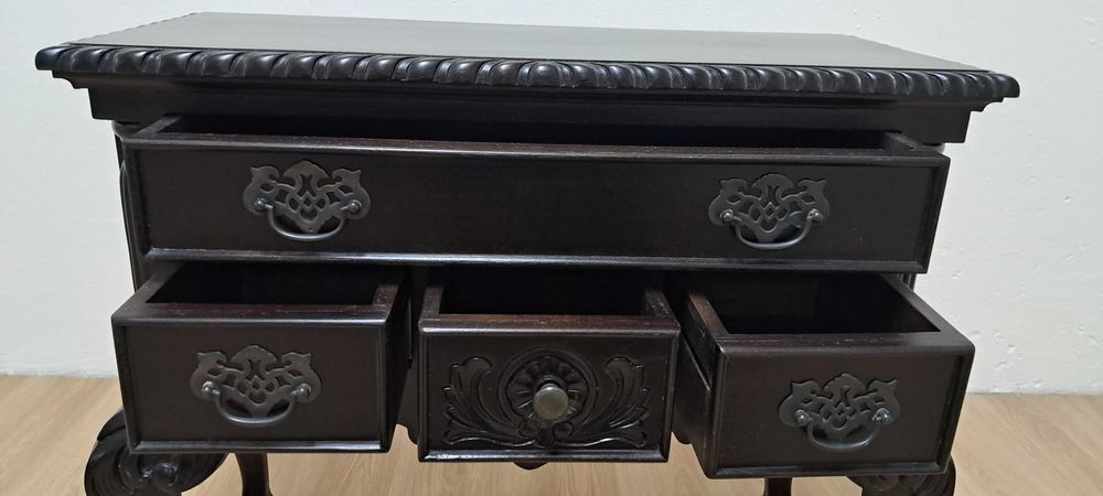 Aparador estilo Chipandelle