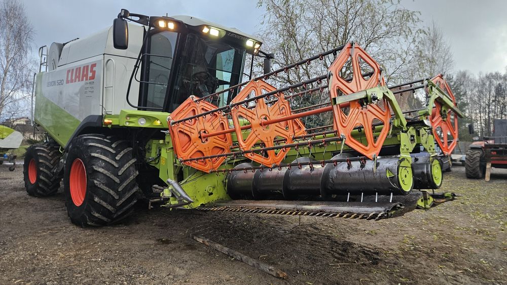 Claas lexion 520