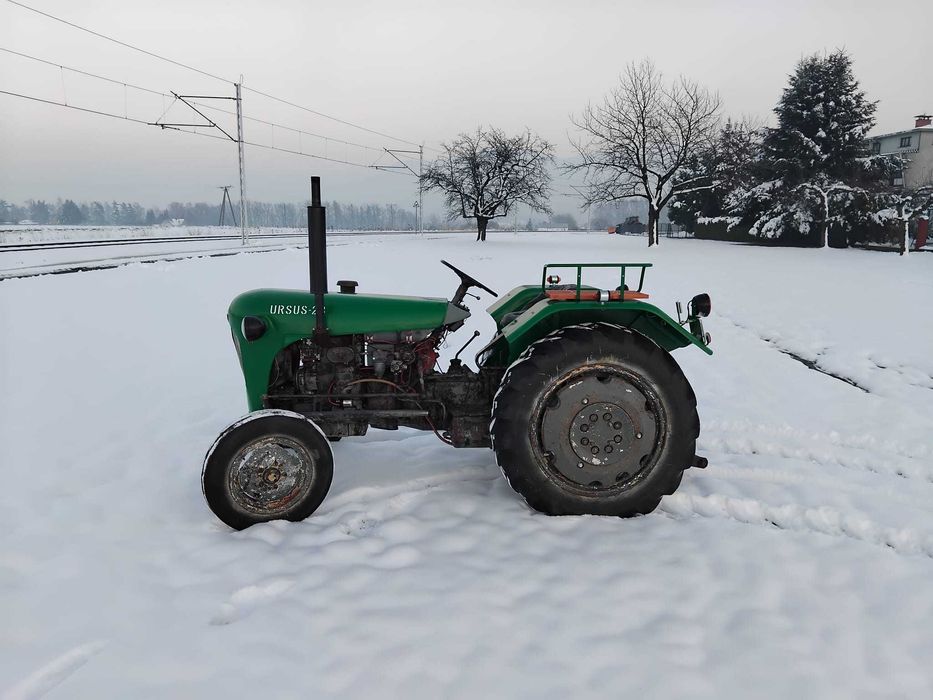 Ursus c 328 330 zabytek