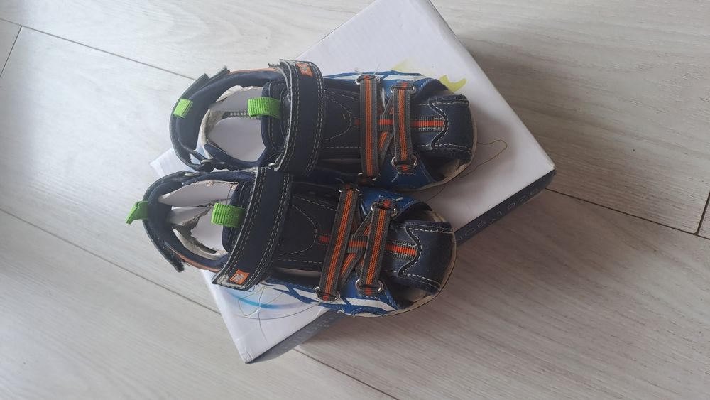 Sandałki Primigi chłopięce rozm.28