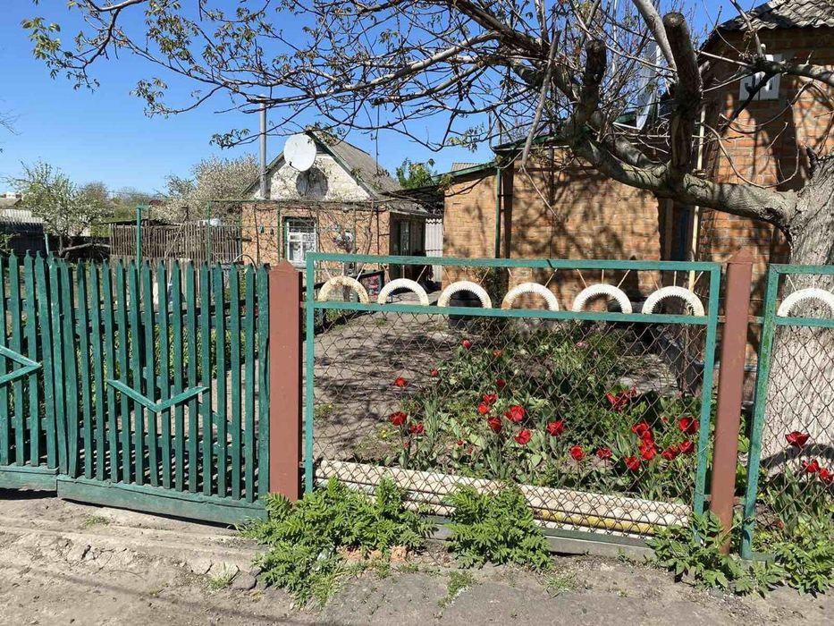 Продам невеликий будинок