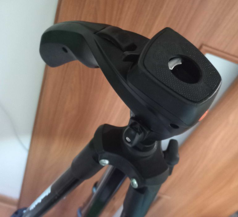 Manfrotto statyw do aparatu i kamery. Compact Action MKCOMPACTACN-BK. Stan ok.