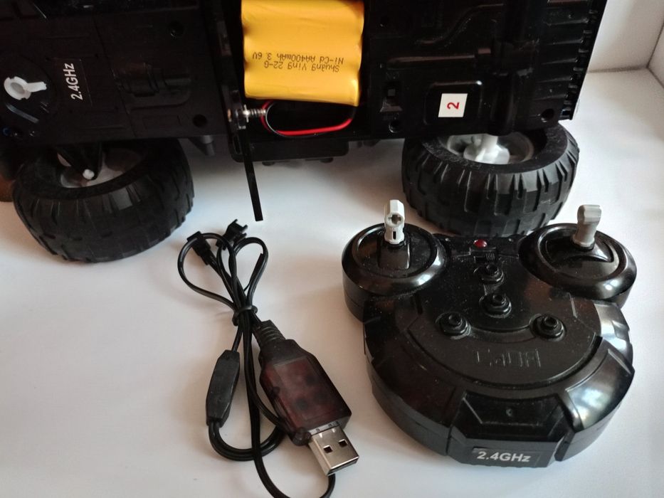 Zdalnie sterowana wywrotka klocki CaDA C51017W (Technic) 2w1 + kabel do ładowania